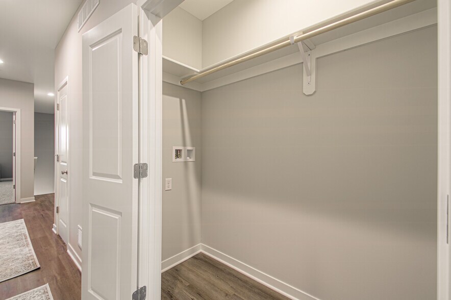 More Photos Of 1094 N Findley St, Olathe Apartments For Sale