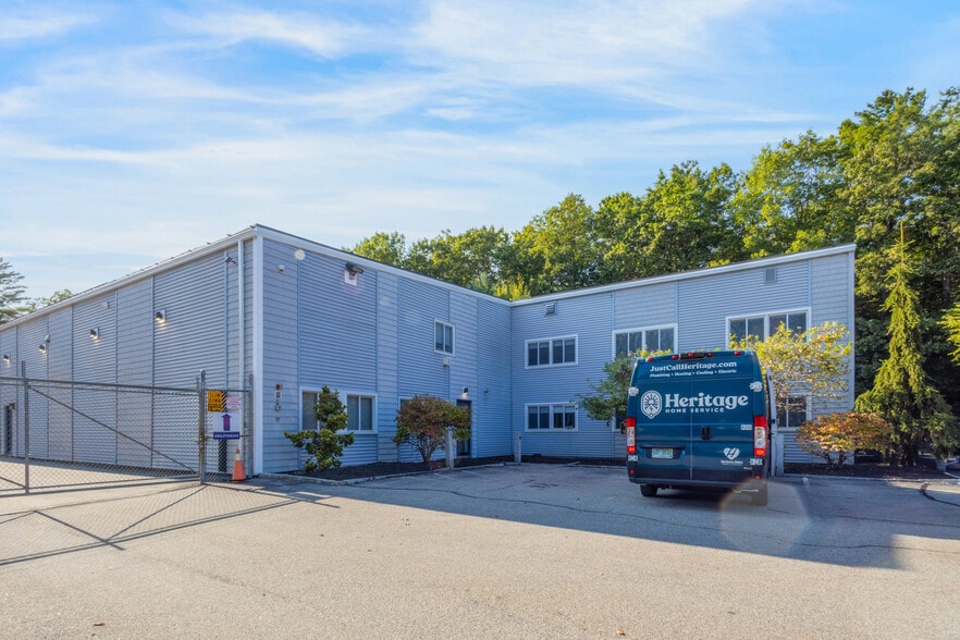 More Photos Of 28 Commercial Ct, Auburn Manufacturing For Sale