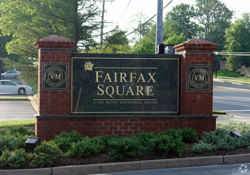 More Photos Of 9926 Main St, Fairfax Office For Lease