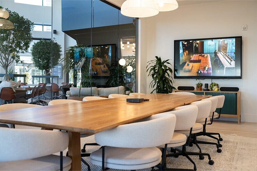 More Photos Of 837 N 34th St, Seattle Coworking Space