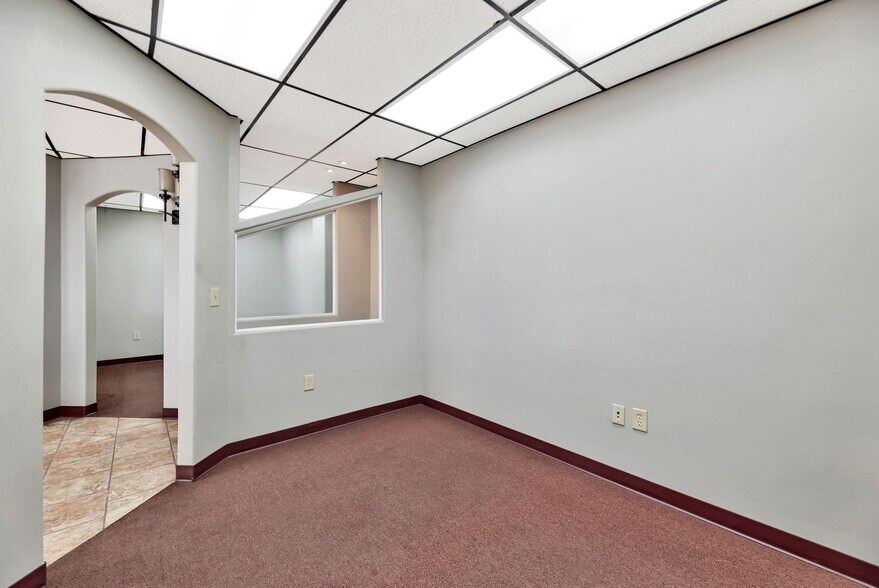 More Photos Of 11209 W Kellogg, Wichita Auto Dealership For Sale