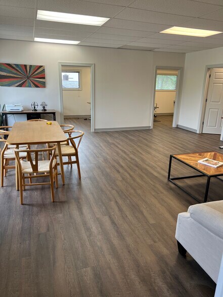 More Photos Of 2701 Greystone Rd, Nashville Office Residential For Lease