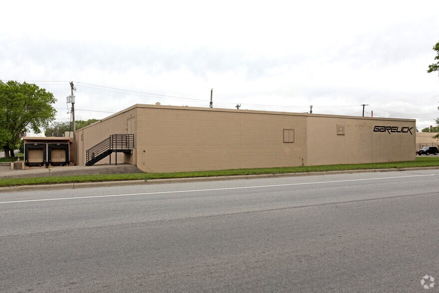 More Photos Of 644 2nd St, Saint Paul Park Manufacturing For Lease