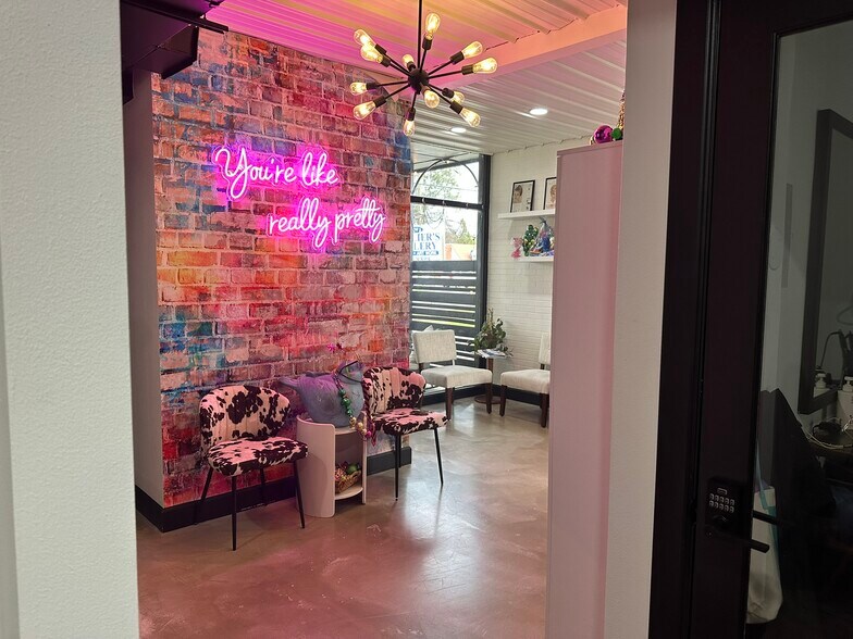 More Photos Of 4378 Government St, Baton Rouge Medical For Sale