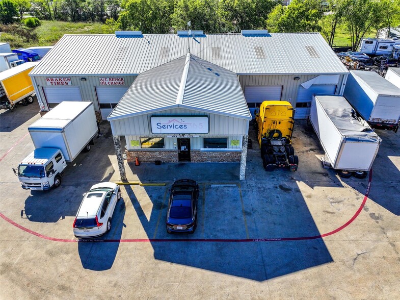 Primary Photo Of 7785 US-175 Hwy, Kaufman Warehouse For Sale