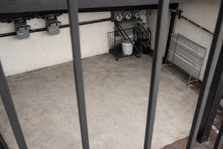 More Photos Of 4234 162nd St, Flushing Storefront Retail Office For Lease