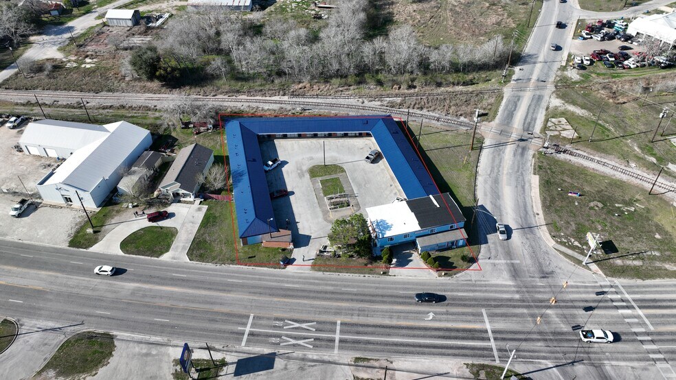 More Photos Of 1207 W Main St, Port Lavaca Hotel For Sale