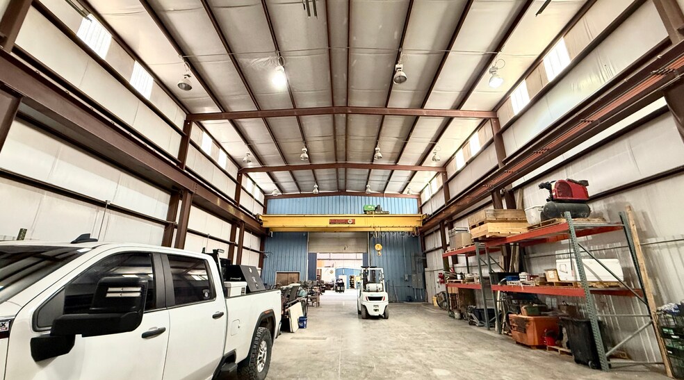 More Photos Of 14625 N Hollyhock Ave, Gardendale Warehouse For Sale