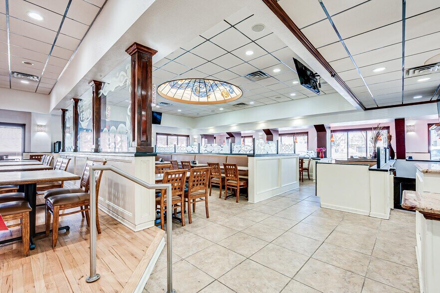 More Photos Of 3126 Woodbridge Ave, Edison Restaurant For Lease