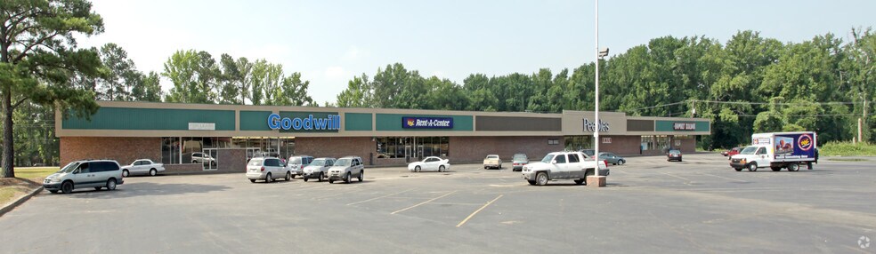 Primary Photo Of 204-218 W Columbia Ave, Batesburg General Retail For Sale