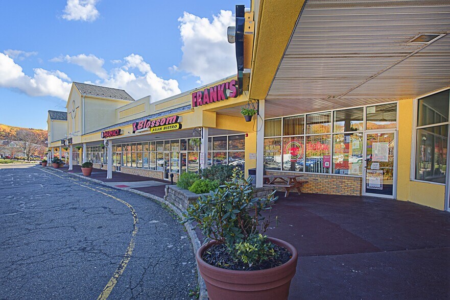 More Photos Of 181 Howard Blvd, Mount Arlington Unknown For Lease