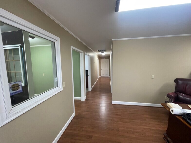 More Photos Of 455 E Highway 324, Rock Hill Showroom For Lease