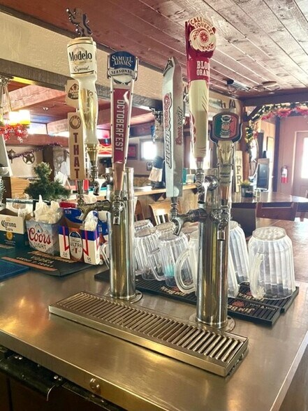 More Photos Of 5079 N AZ Highway 87, Strawberry Restaurant For Sale