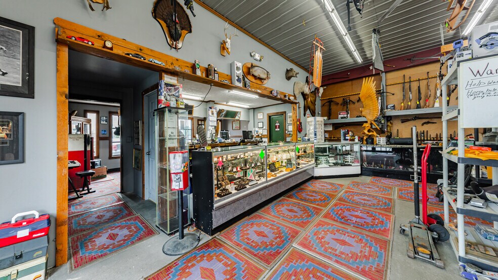 More Photos Of 5281 E Pickard St, Mount Pleasant Freestanding For Lease