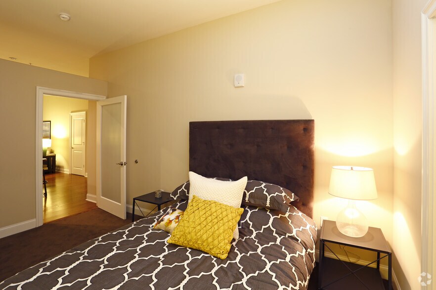 More Photos Of 526 Penn Ave, Pittsburgh Apartments For Lease