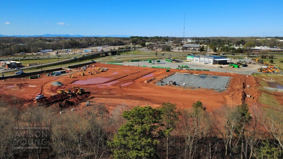 More Photos Of 1095 Simuel Rd, Spartanburg Warehouse For Lease