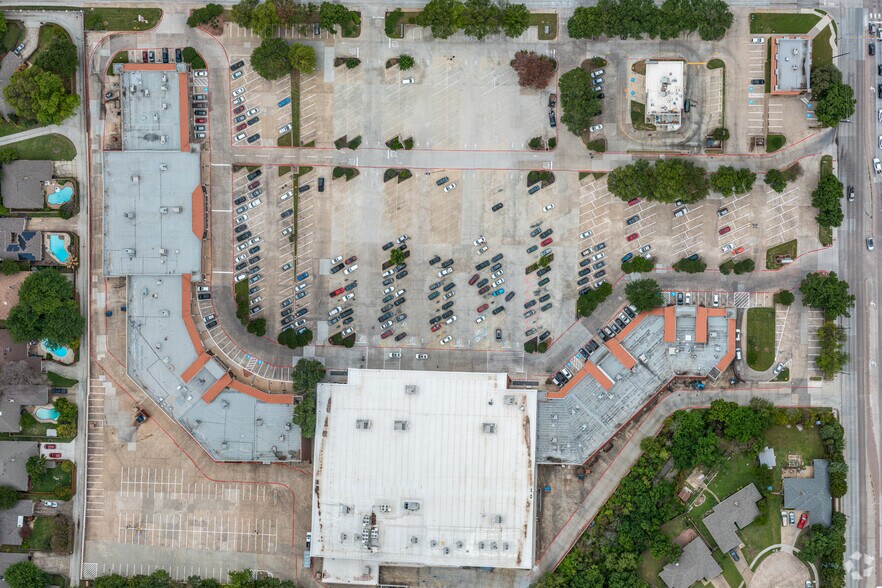 More Photos Of 3000 Custer Rd, Plano Unknown For Lease