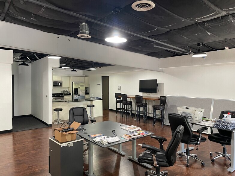 More Photos Of 3687 Old Santa Rita Rd, Pleasanton Storefront Retail Office For Lease