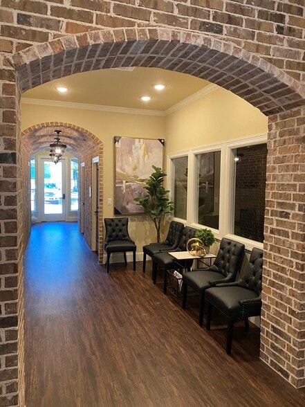 More Photos Of 609 Strada Cir, Mansfield Medical For Lease