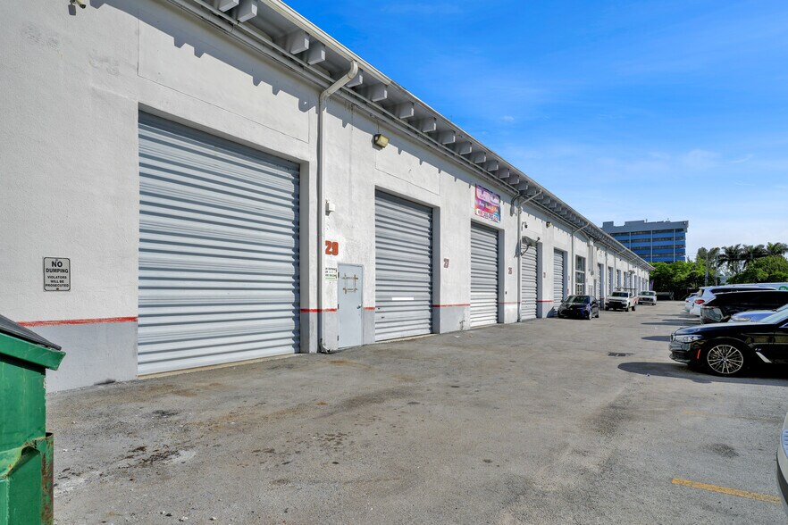 More Photos Of 7311 NW 12th St, Miami Light Distribution For Lease