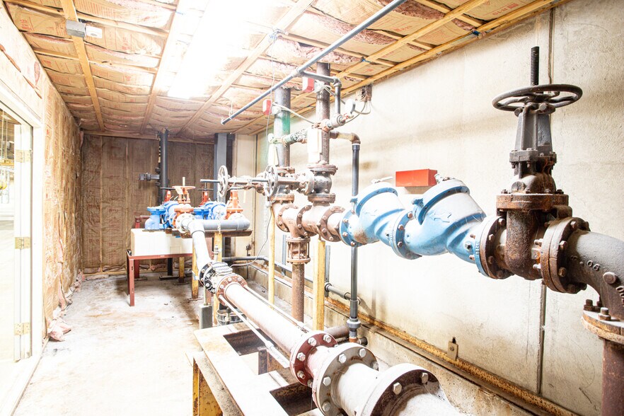 More Photos Of 63 Water St, Fall River Warehouse For Lease