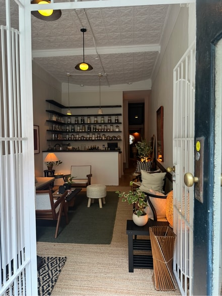 More Photos Of 323 W 11th St, New York Apartments For Lease