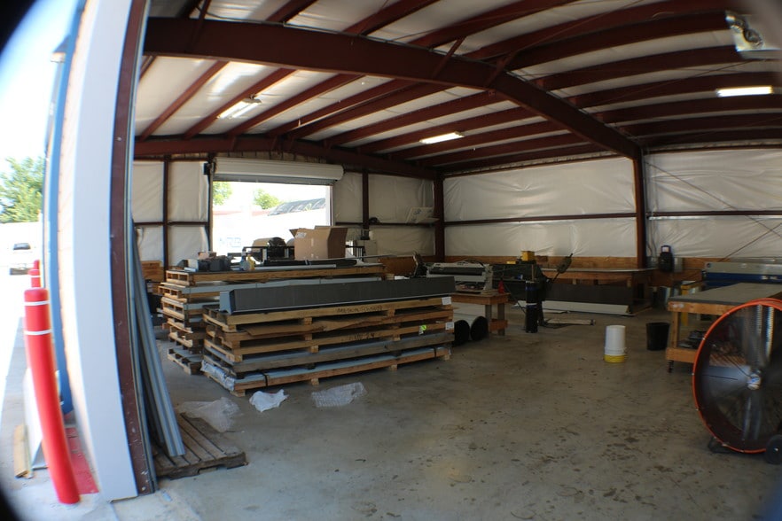 More Photos Of 618 S Belt Line Rd, Irving Office For Lease