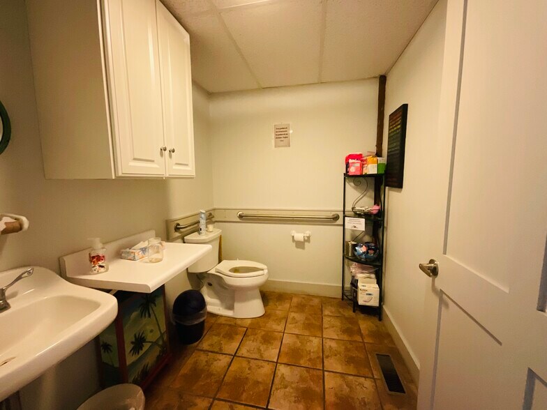 More Photos Of 168 Main St, Great Barrington Medical For Sale