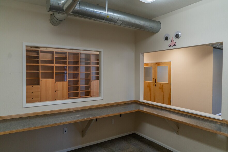 More Photos Of 747 Normal Ave, Ashland Office For Sale