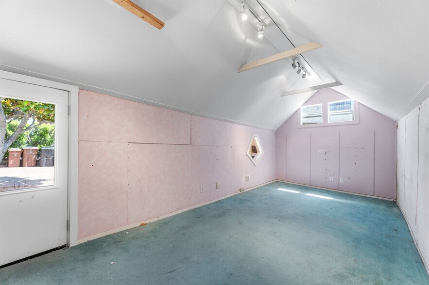 More Photos Of 499-503 Magnolia Ave, Larkspur Storefront Retail Residential For Sale