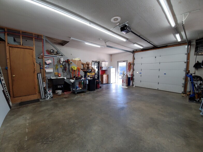 More Photos Of 414 Rt-125, Brentwood Freestanding For Lease