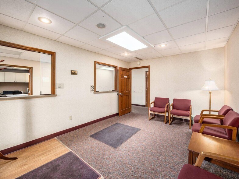 More Photos Of 4960 Middle Urbana Rd, Springfield Medical For Sale