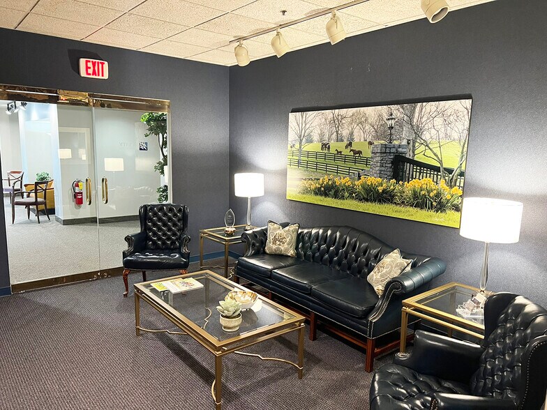 More Photos Of 444 E Main St, Lexington Office For Lease