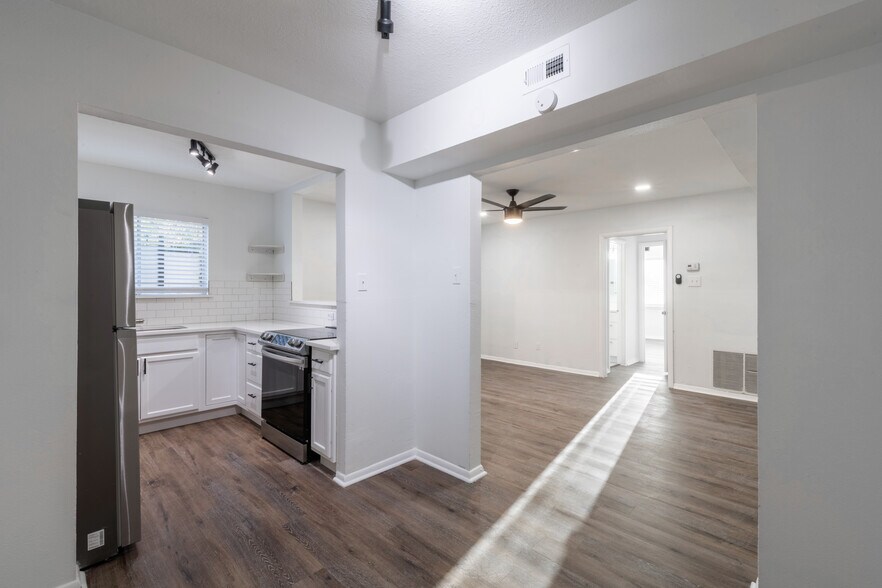 More Photos Of 5921 Gaston Ave, Dallas Apartments For Sale