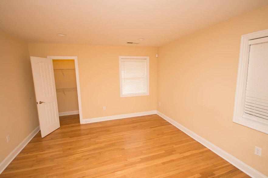 More Photos Of 2642 Loganville Hwy, Grayson Office Residential For Sale