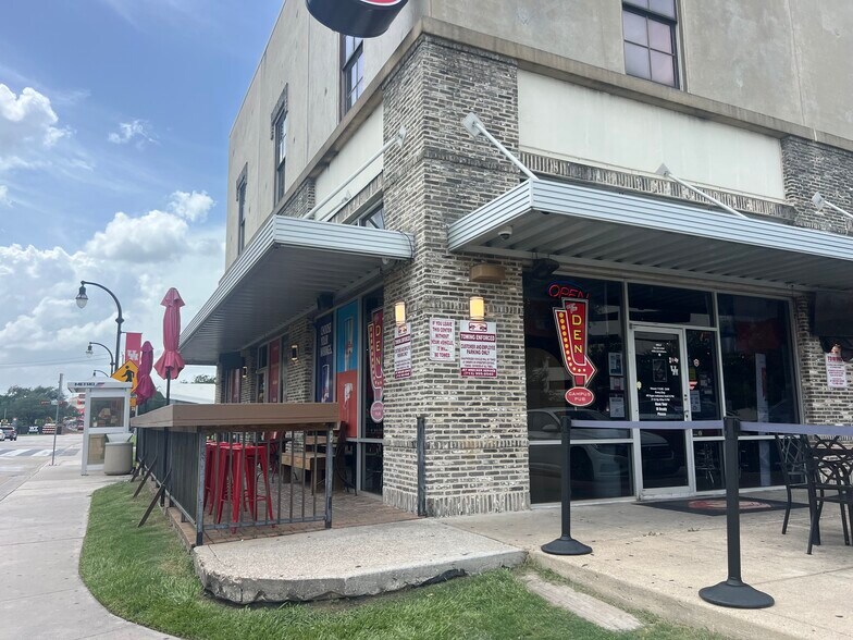 Primary Photo Of 4835 Martin Luther King Blvd, Houston Fast Food For Lease
