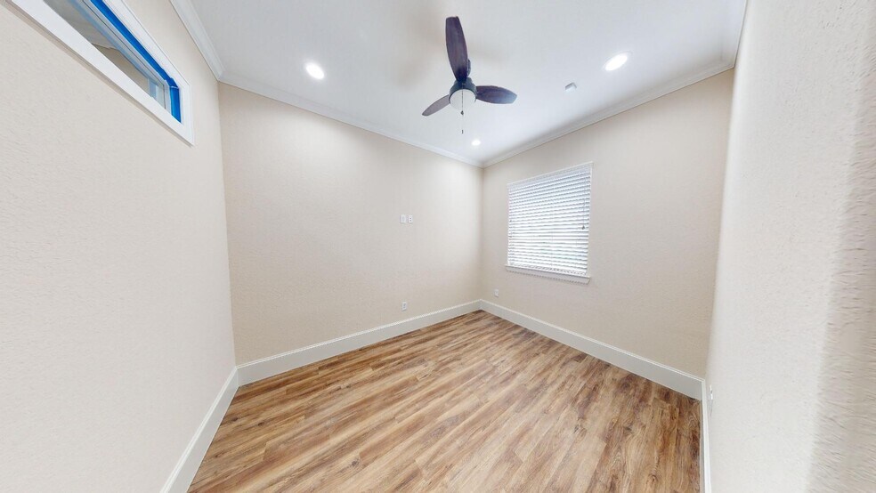 More Photos Of 11023 Northpointe Blvd, Tomball Medical For Sale