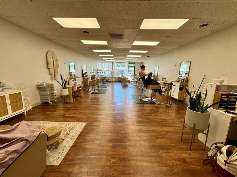 More Photos Of 115-159 Marion Blvd, Marion General Retail For Lease