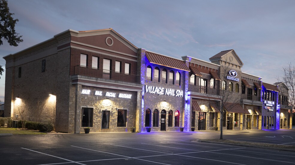 More Photos Of 3301 E US Highway 377, Granbury Storefront Retail Office For Lease