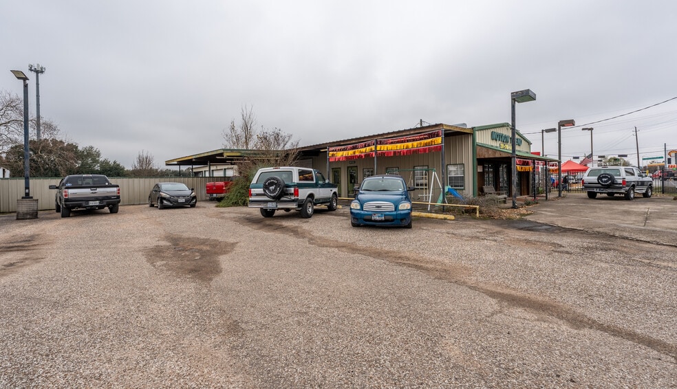 More Photos Of 17727 FM 2920 Rd, Tomball Auto Dealership For Sale