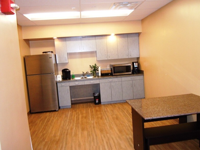 More Photos Of 1775 Grand Concourse, Bronx Office For Lease