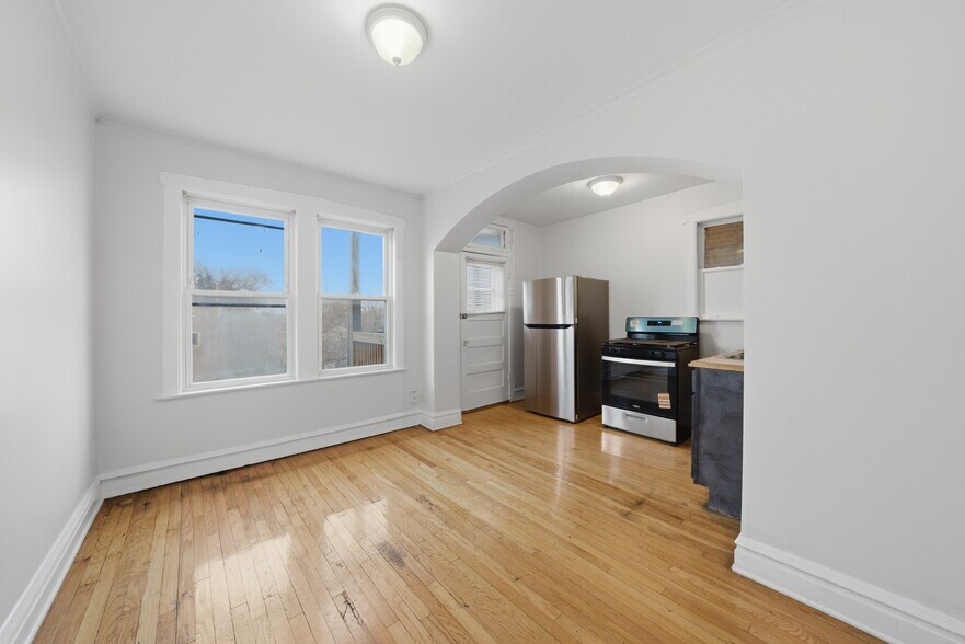 More Photos Of 2119 S 51st Ave, Cicero Apartments For Sale