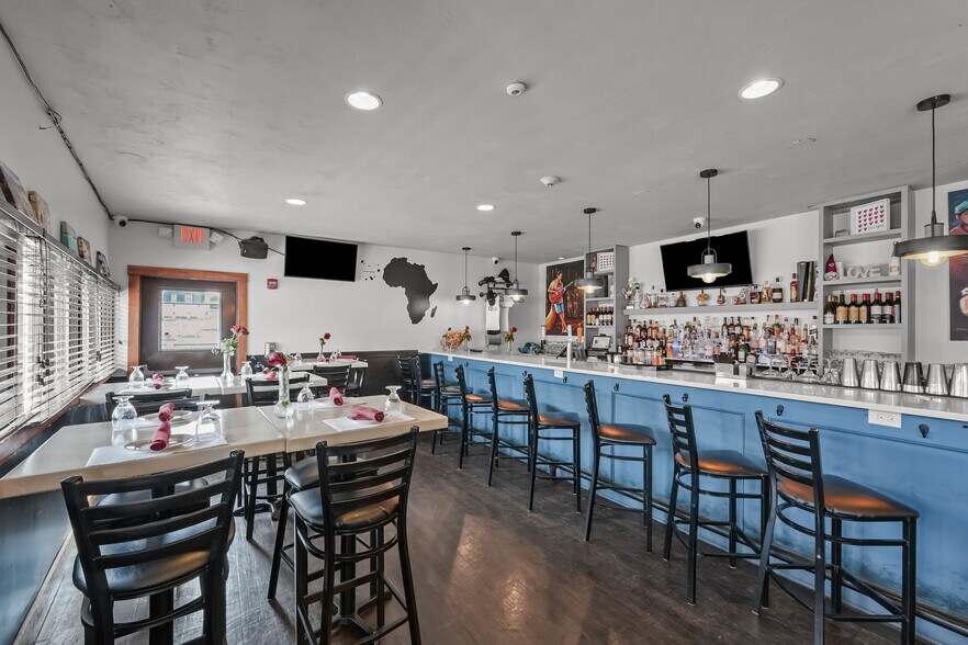 More Photos Of 1091 Main St, Pawtucket Restaurant For Sale
