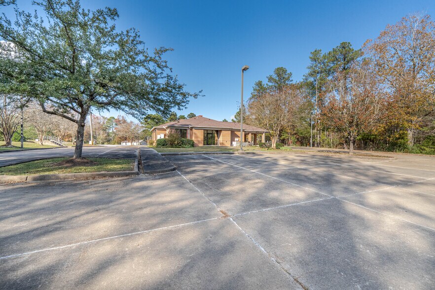 More Photos Of 6408 Highway 28 E, Pineville Office For Sale
