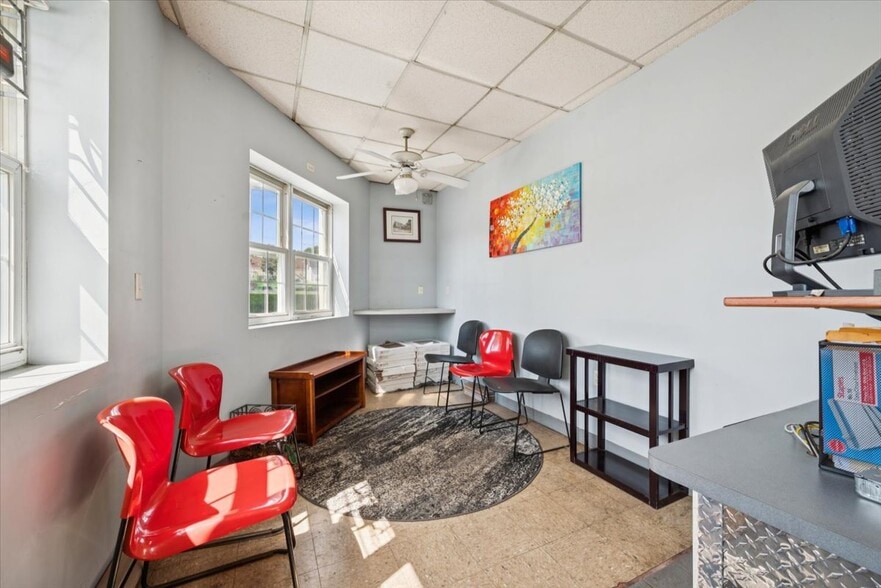 More Photos Of 403 US Highway 202, Raritan Auto Repair For Lease