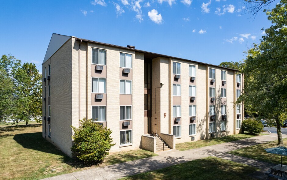 More Photos Of , Carbondale Multifamily For Sale