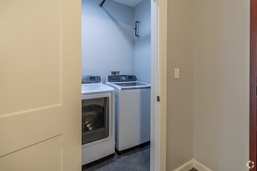 More Photos Of 310 E 1st St, Tulsa Apartments For Lease