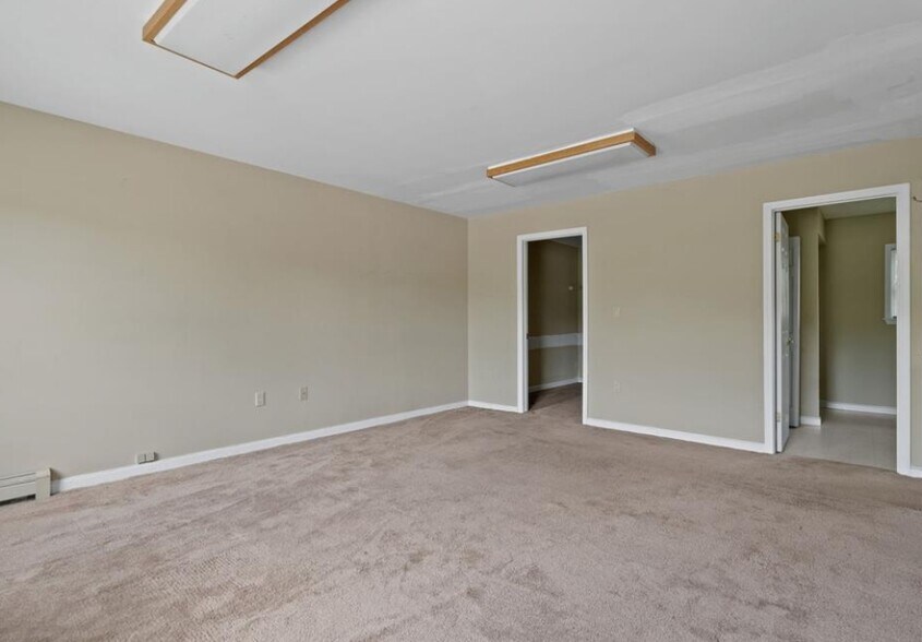 More Photos Of , Montgomery Office For Sale