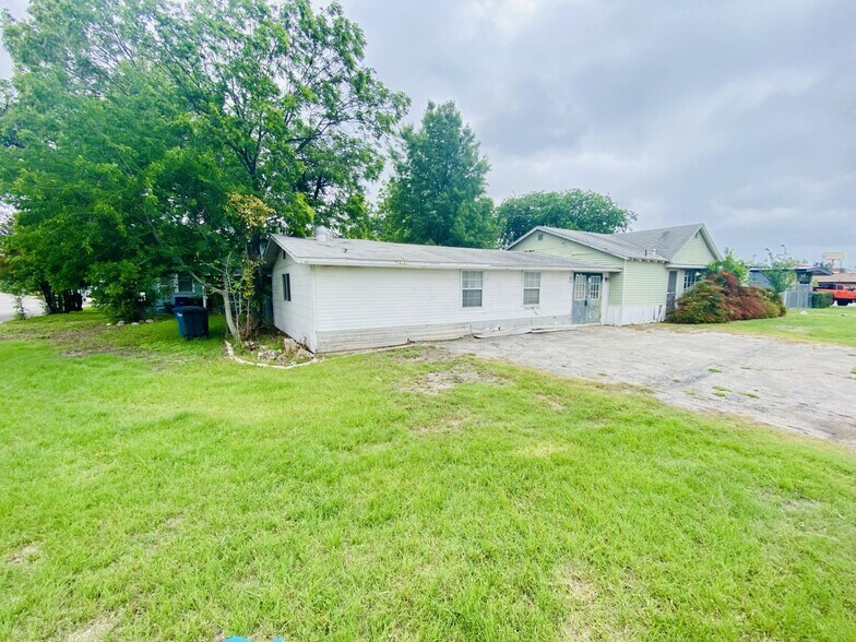 More Photos Of 180 S Business Ih 35, New Braunfels Land For Sale