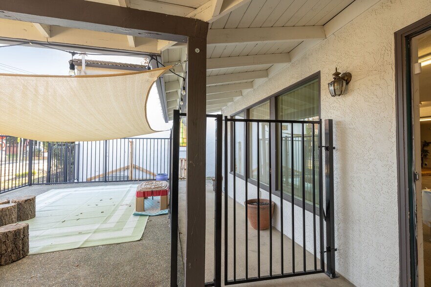 More Photos Of 628 Royer St, Roseville Schools For Lease